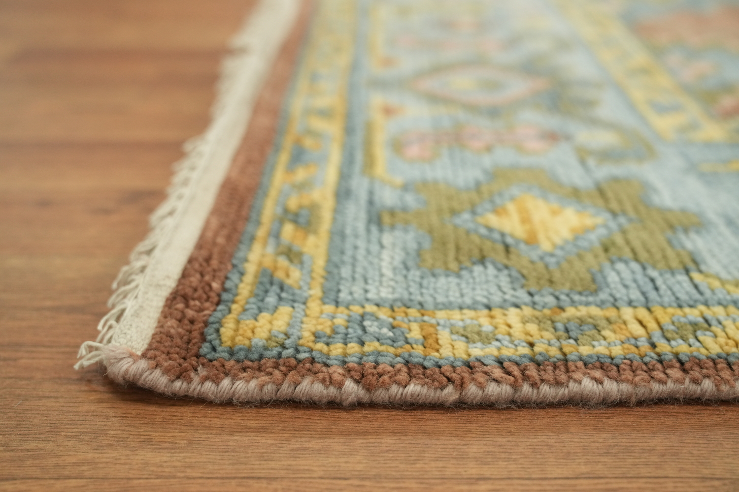 6'x9' Oushak Traditional Wool Area Rug with Soft Rust and Blue Accents