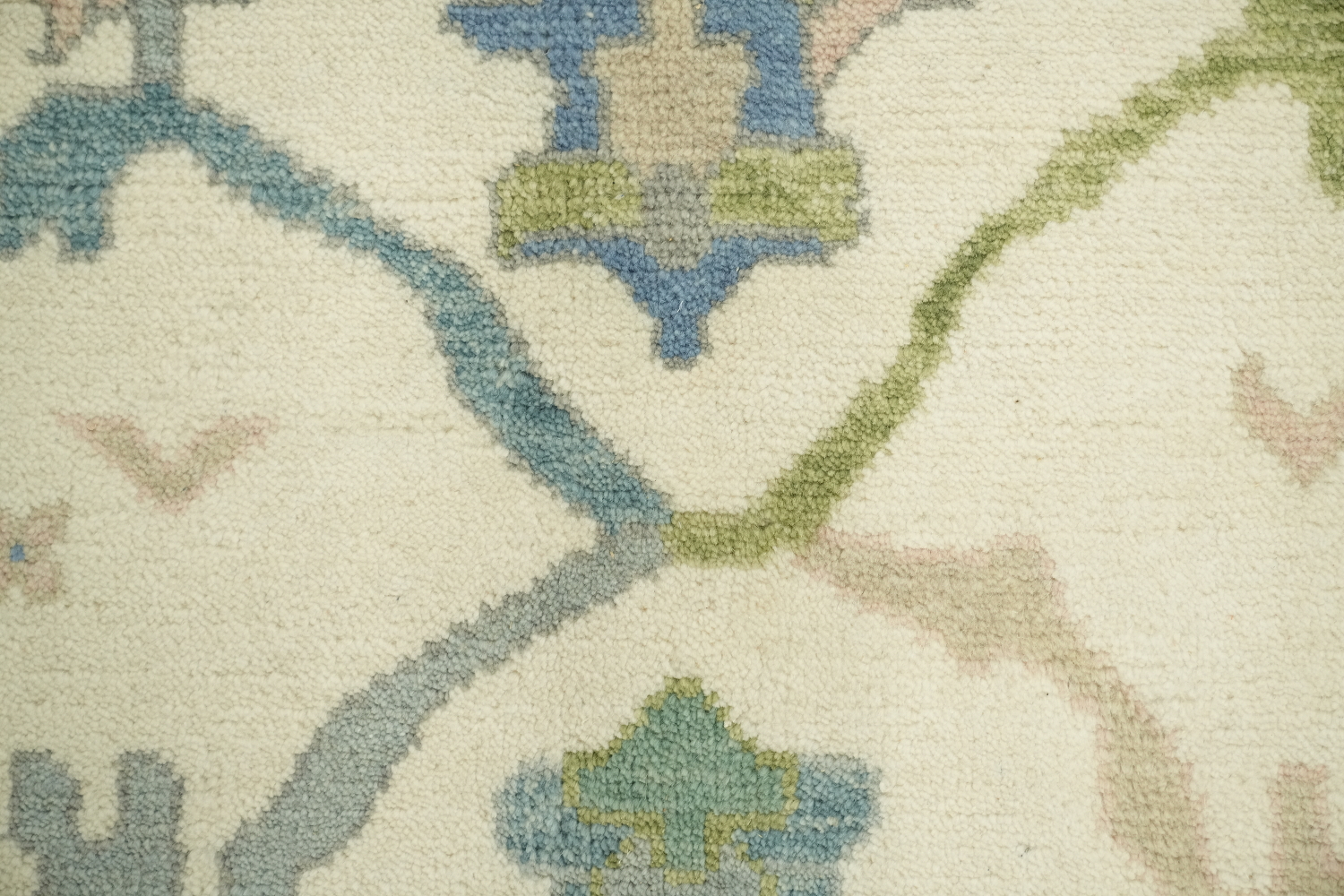 8x10 White and Aqua Blue Traditional Oushak Hand-Knotted Wool Area Rug 8x10