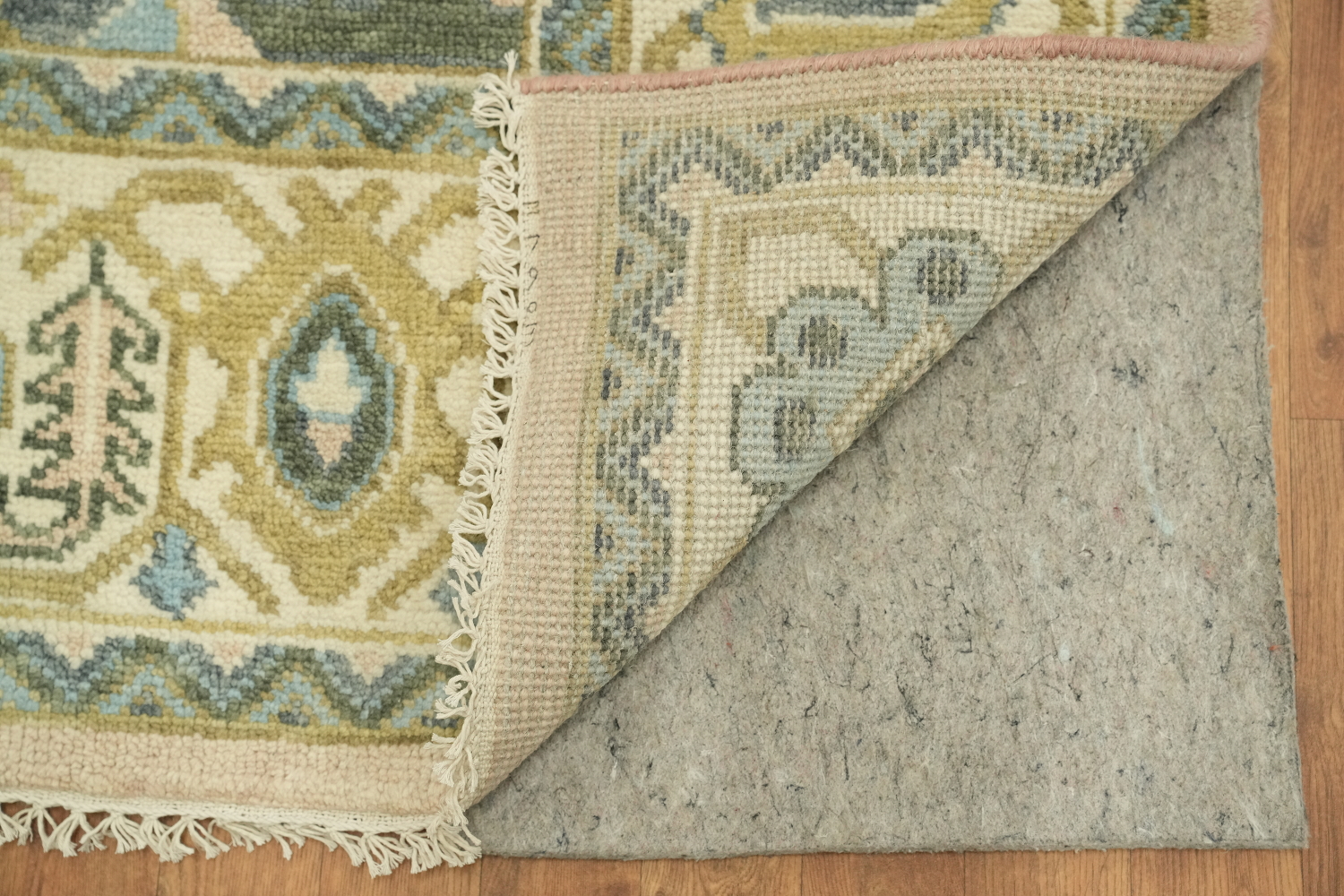 8'x8' Square Pale Pink Traditional Oushak Hand-Knotted Wool Rug