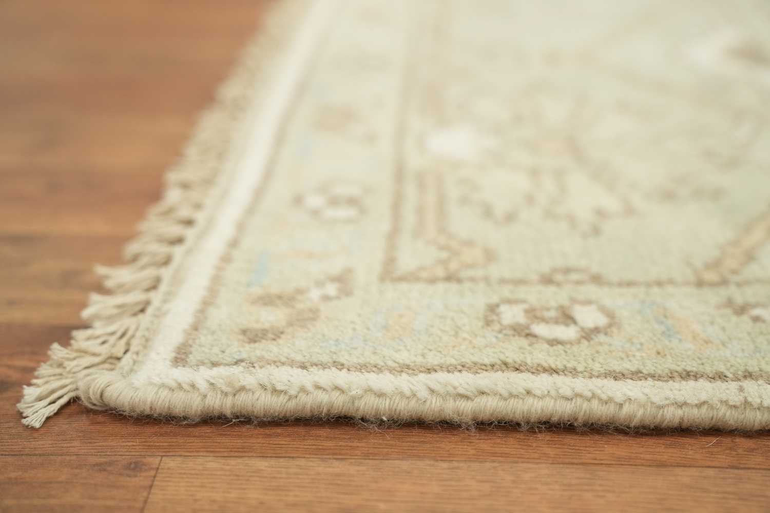 8'x10' White and Sage Green Turkish-Style Rug in Subtle Earthy Hues
