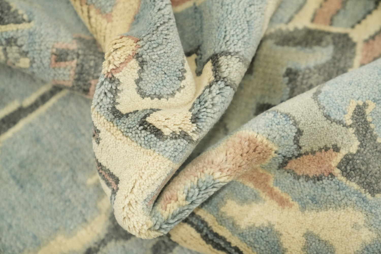 Luxurious Living: Artful Blue Medallion Oushak Wool Rug for Elegant Spaces 9x12