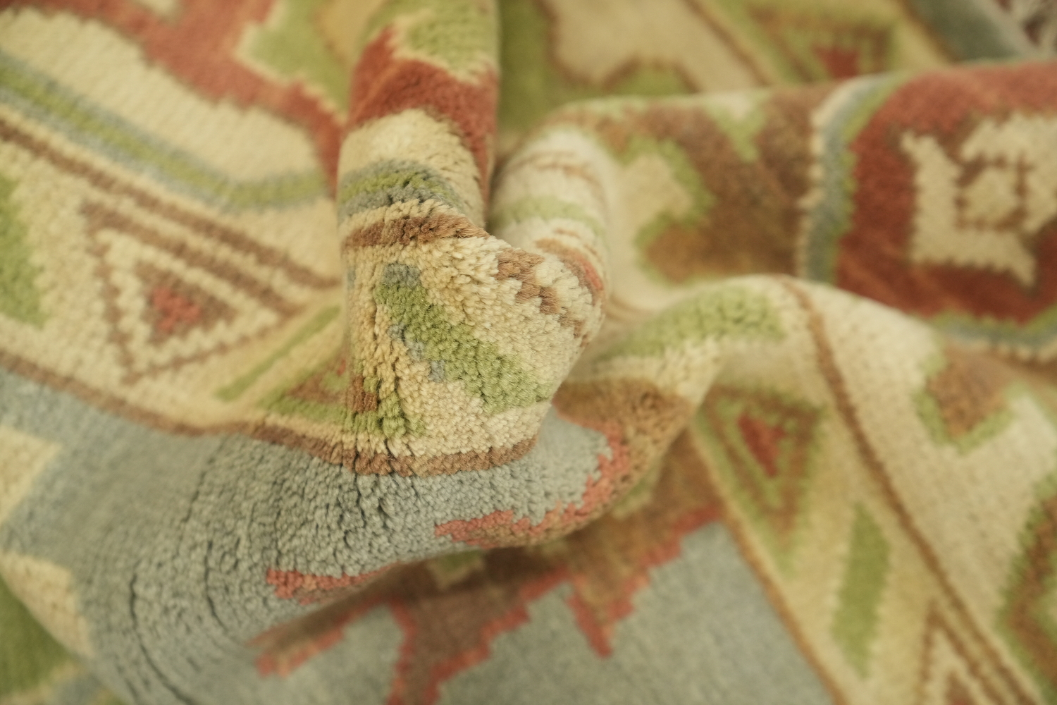 Classic Hand-Knotted Oushak Rug with Warm Earth Tone Colors 9x12