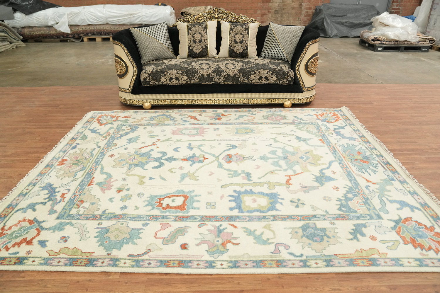 Classic Cream Oushak Rug Featuring Vintage-Inspired Ornate Patterns 8'x10'