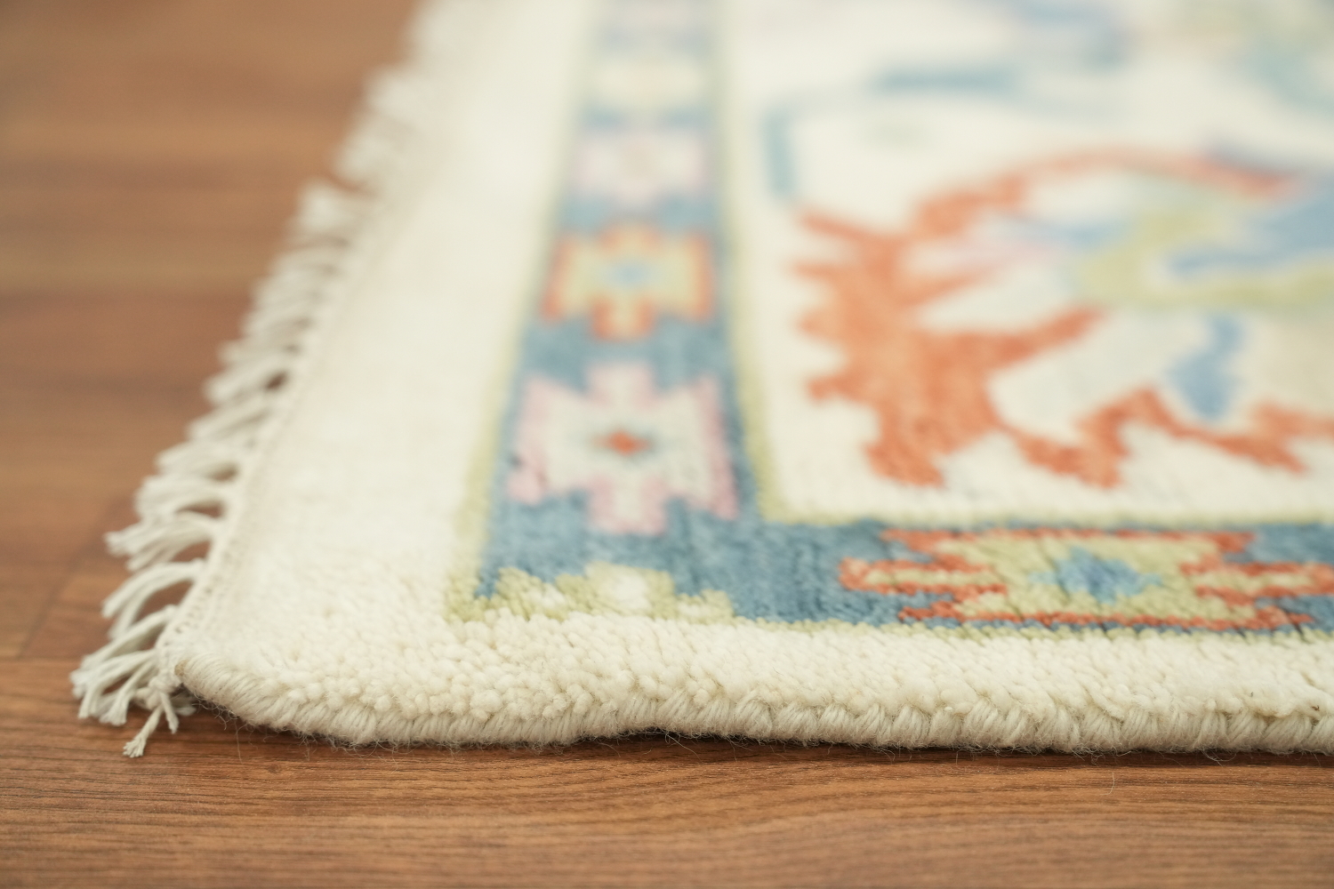 Classic Cream Oushak Rug Featuring Vintage-Inspired Ornate Patterns 8'x10'