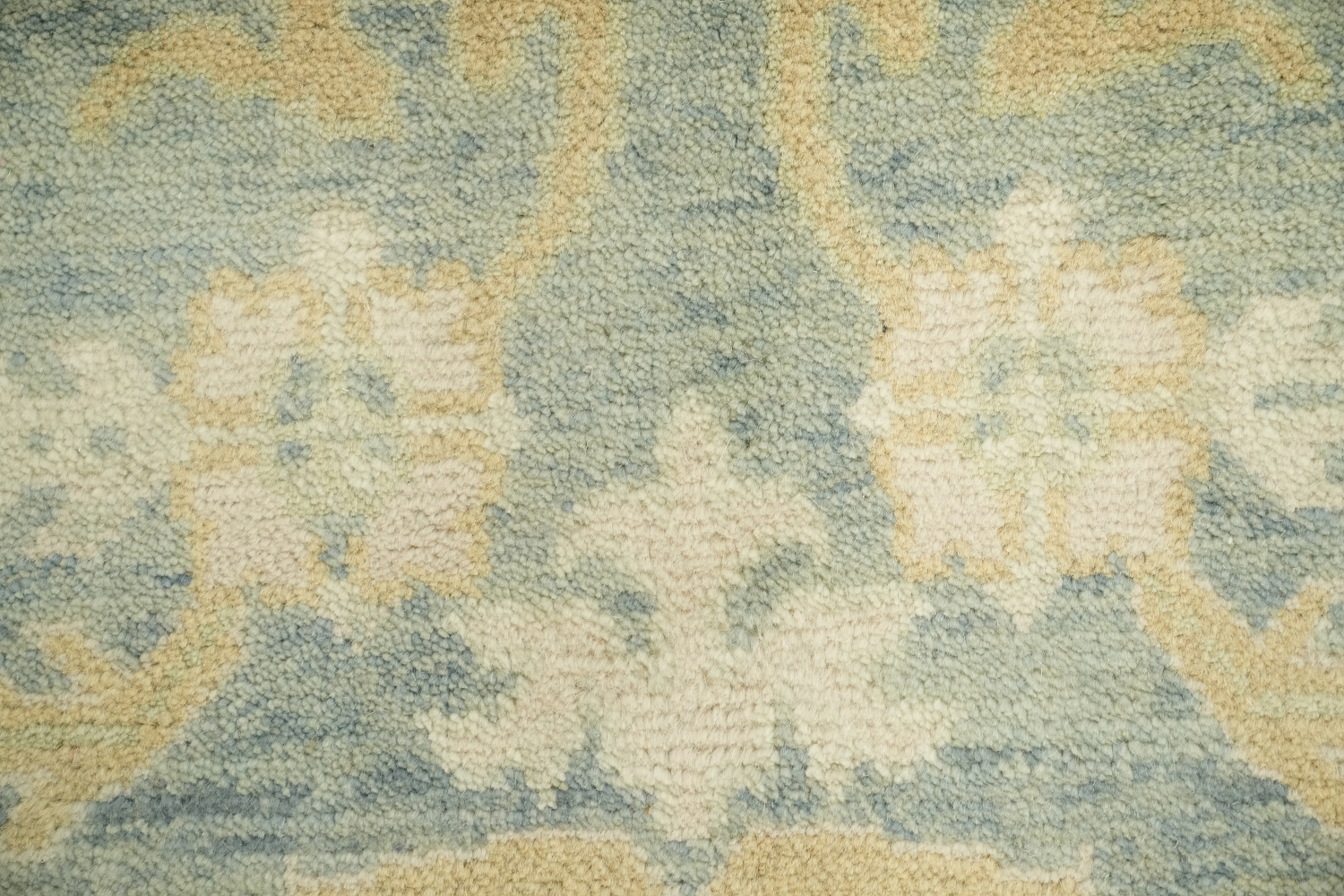 9'x12' Classic Oushak Traditional Rug with Subtle Floral Patterns in Pastel Hues