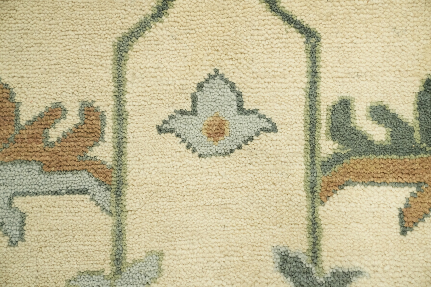 Classic Ivory and Blue Rug with Traditional Floral Motifs 9'x12'