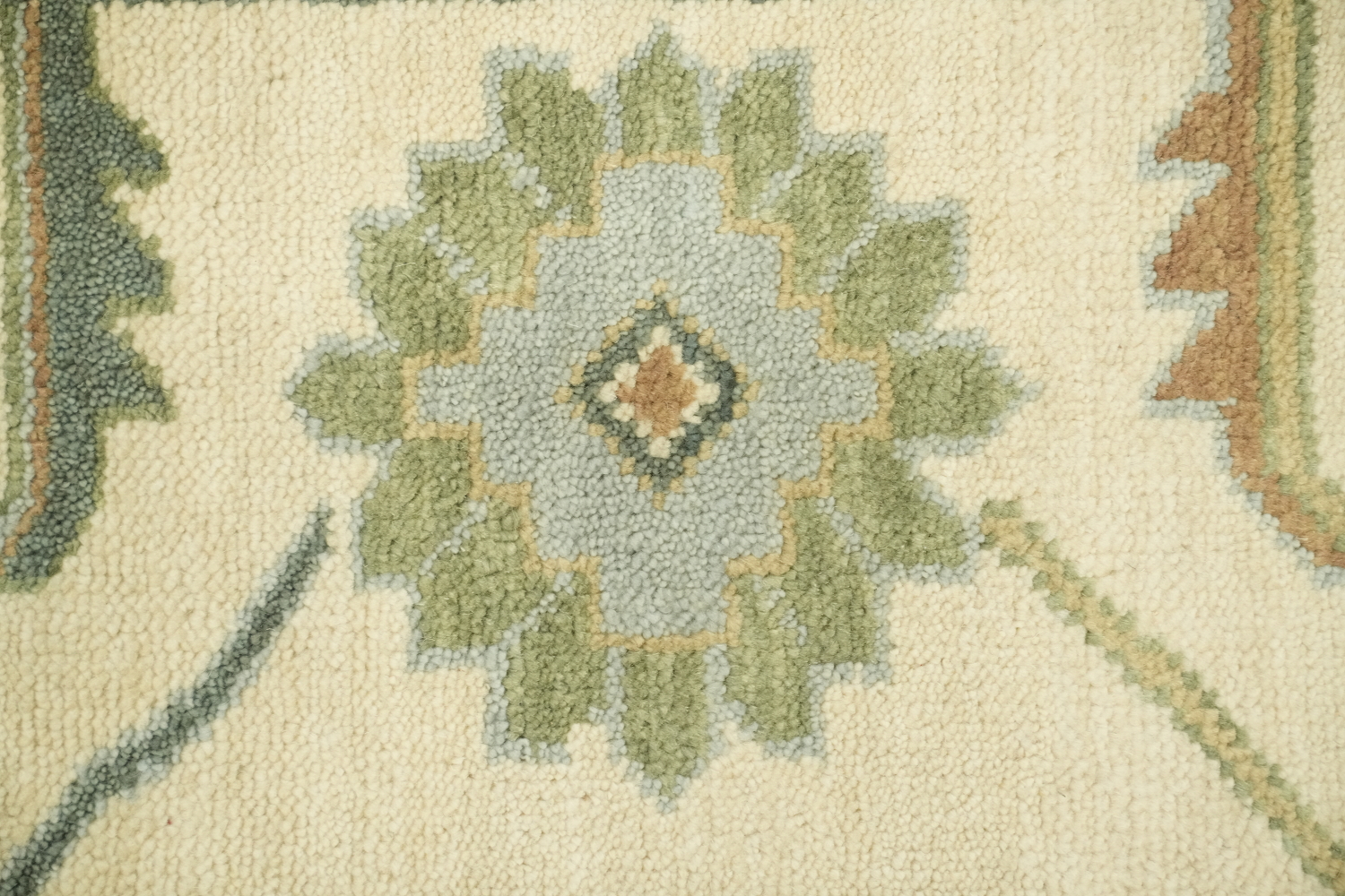 Classic Ivory and Blue Rug with Traditional Floral Motifs 9'x12'