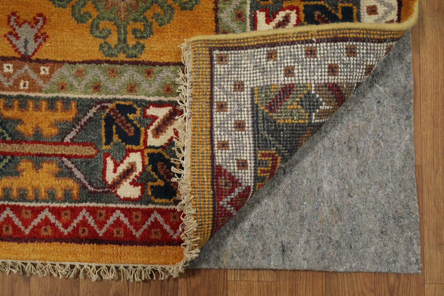 Bright and bold traditional-style Tribal Indian Area Rug 8x10 ft