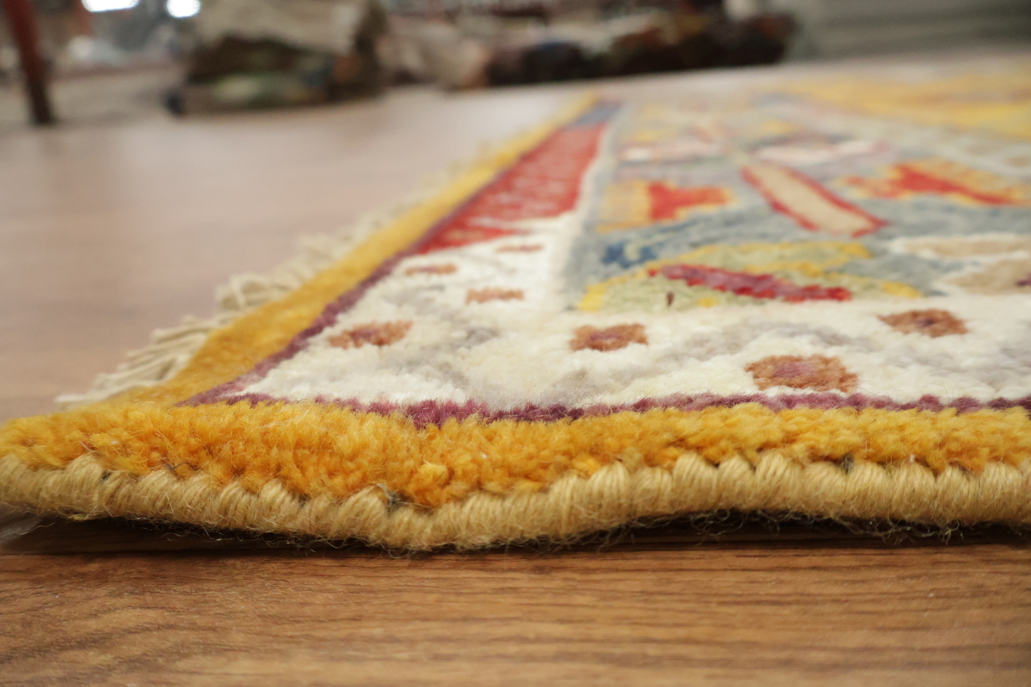 Bright and bold traditional-style Tribal Indian Area Rug 8x10 ft