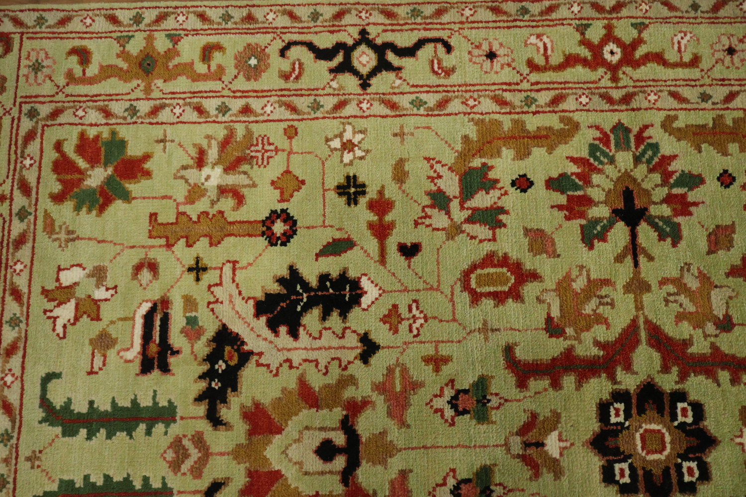 Green All-Over Ziegler Hand-Knotted Wool Area Rug 5'x8'