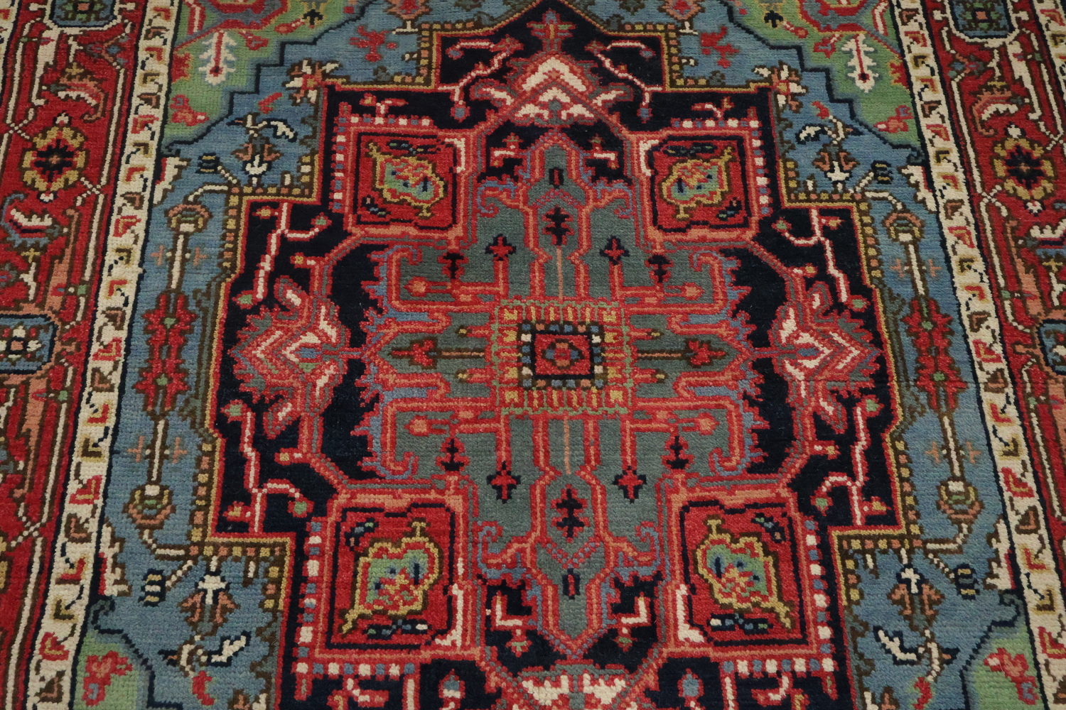 Traditional Light Blue and Pink Hand-Knotted Wool Rug 6'x9'