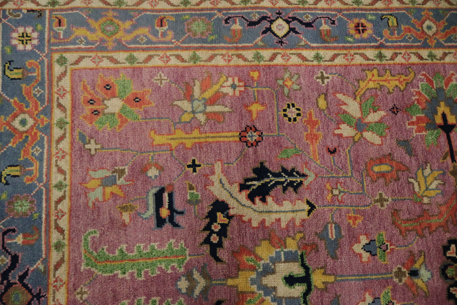 6'x9' Purple Vintage-Inspired Floral Rug for Elegant Spaces