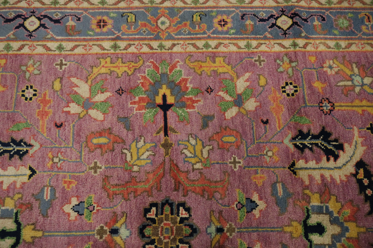6'x9' Purple Vintage-Inspired Floral Rug for Elegant Spaces