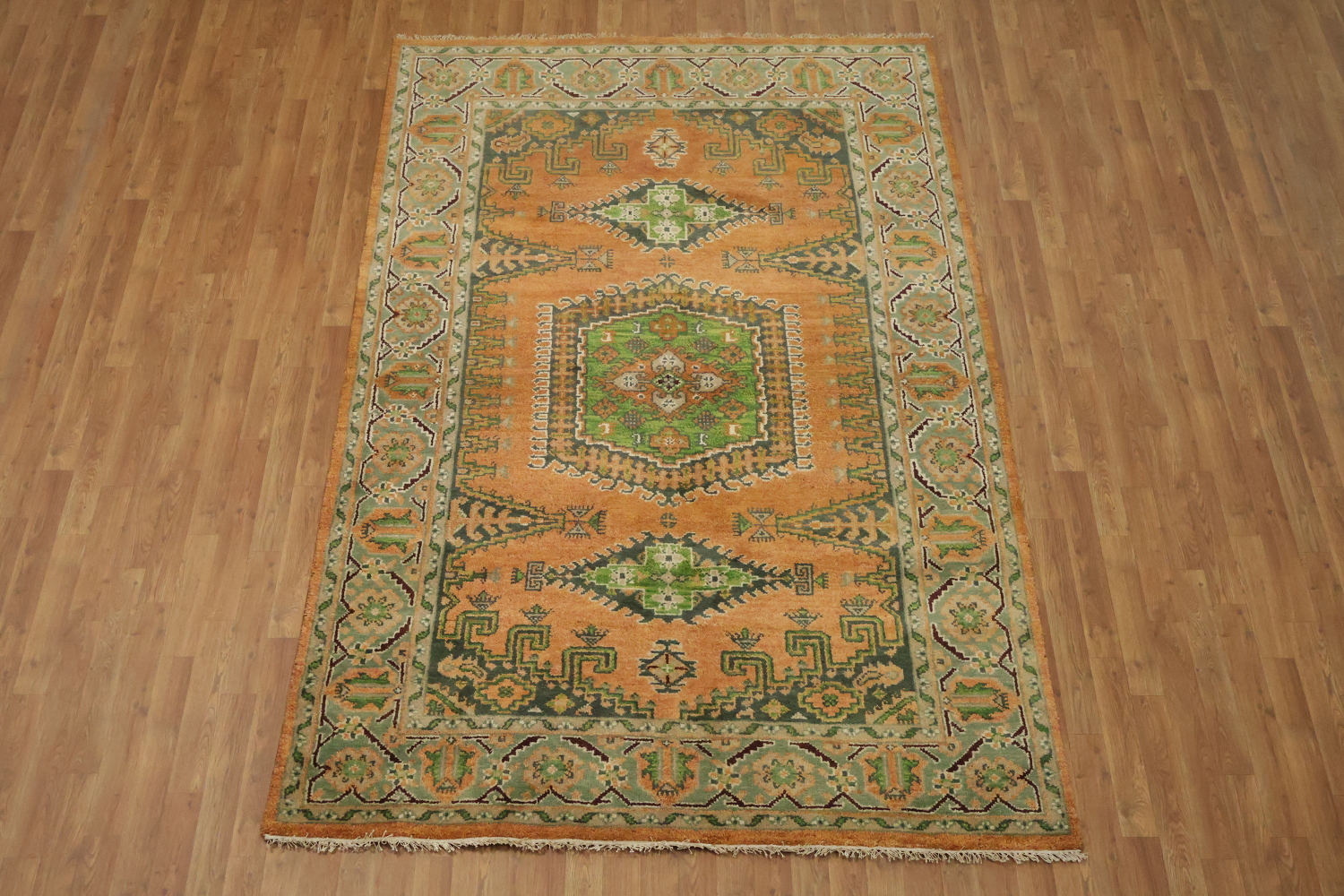 Elegant Orange and Green Viss Rug with Intricate Pattern Design 6'x9'