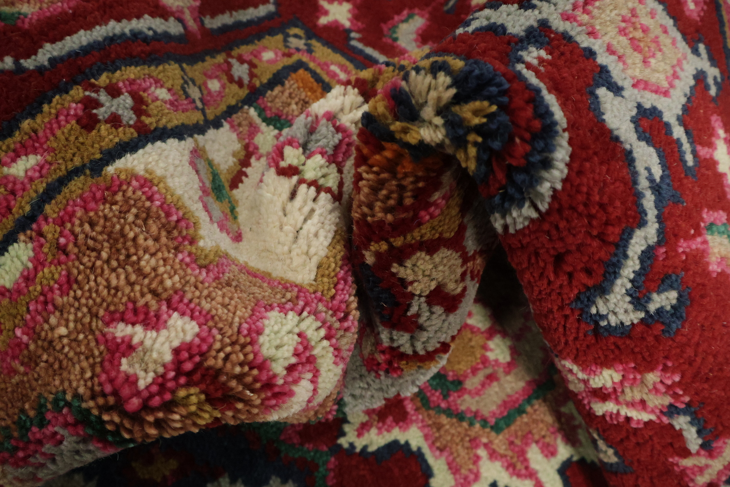 Bold Red and Navy Heriz Serapi Wool Area Rug 5x7