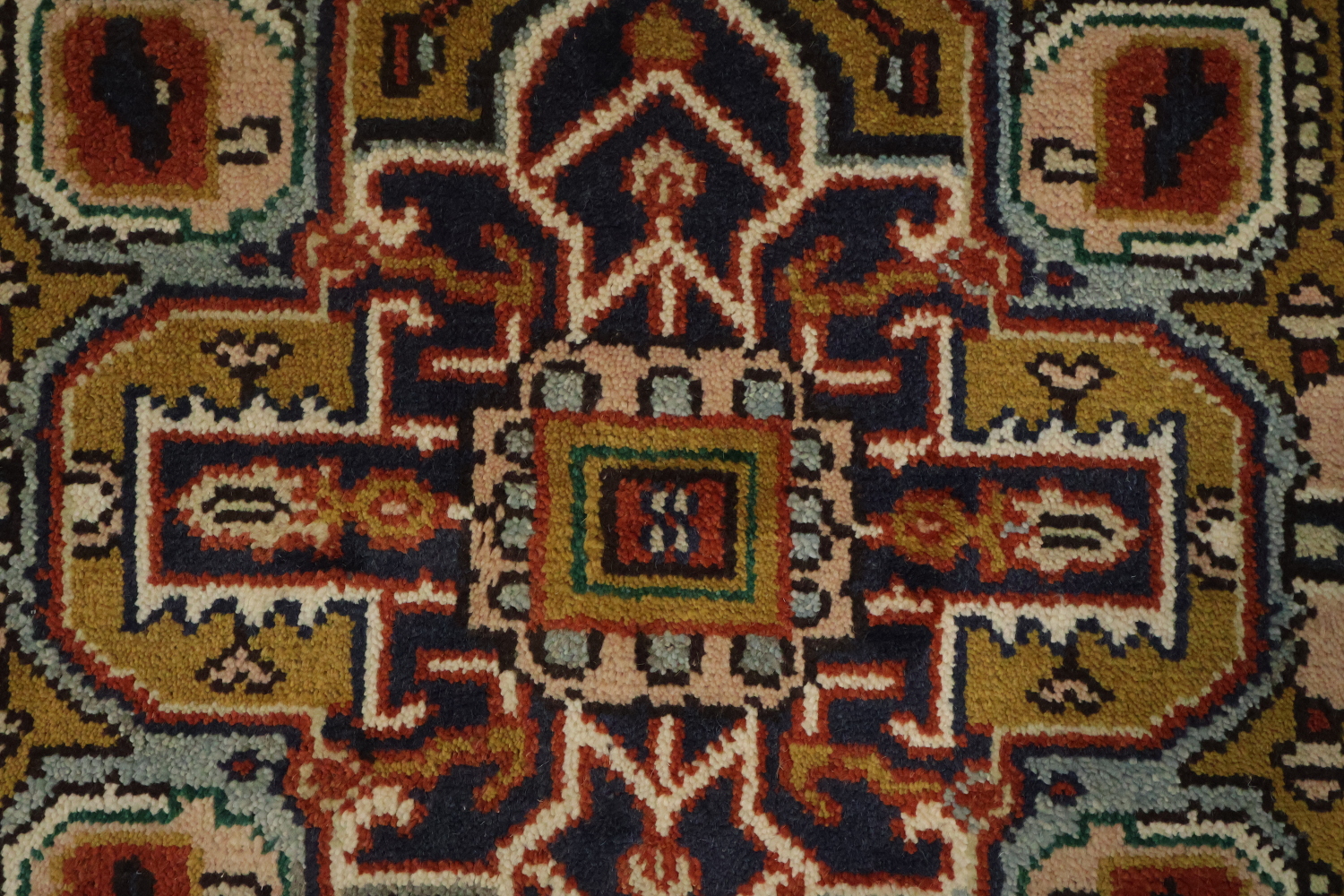 Luxurious Traditional Persian Style Rug Hand-Knotted Wool 6'x9'