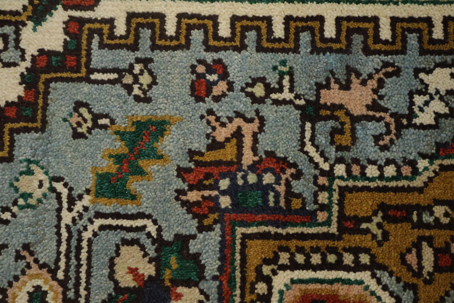 Luxurious Traditional Persian Style Rug Hand-Knotted Wool 6'x9'