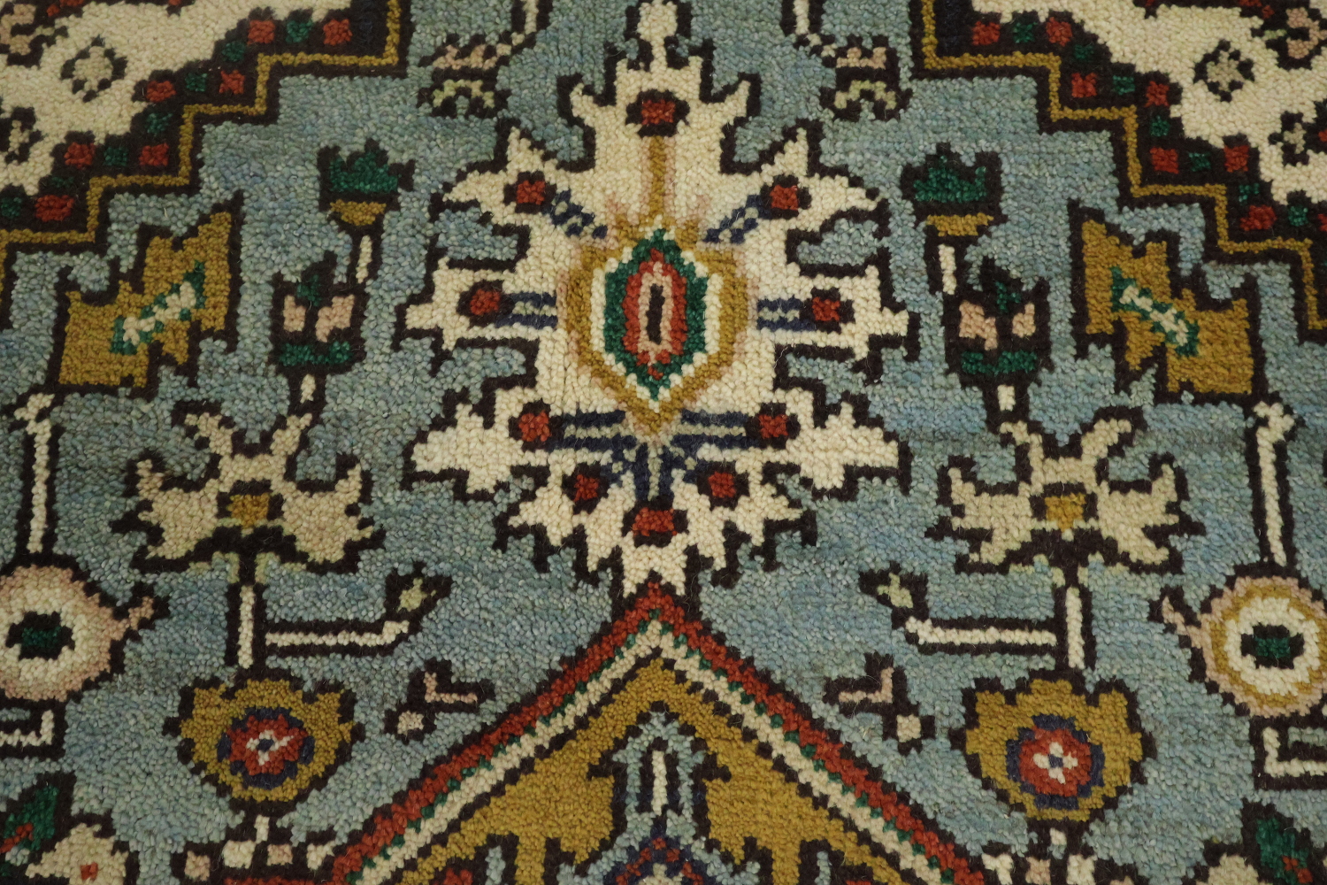 Light Blue Heriz Medallion Rug with Intricate Geometric Patterns 6'x9'