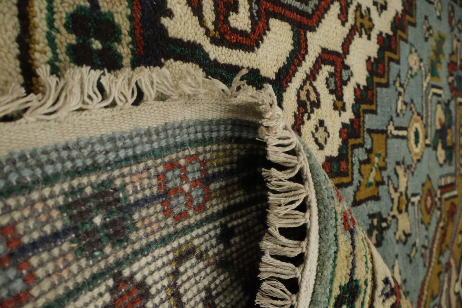 Light Blue Heriz Medallion Rug with Intricate Geometric Patterns 6'x9'