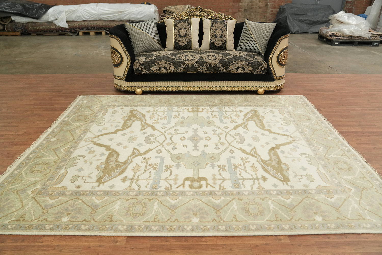 Elegant Beige and Blue Rug with Classic Oriental Design 8'x10'