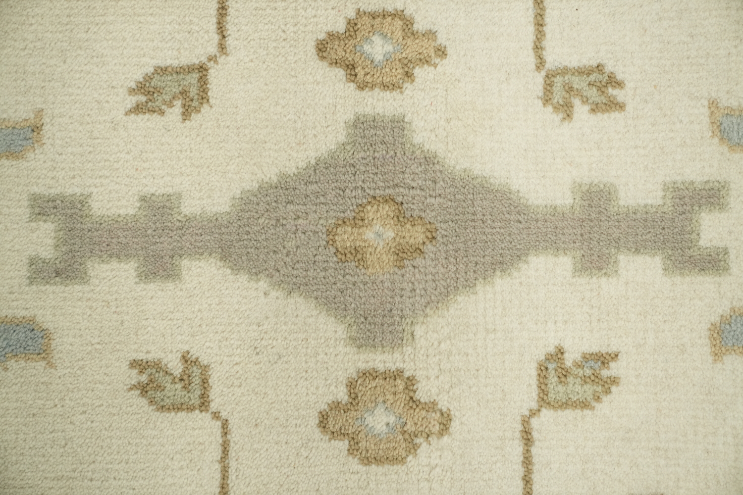 Elegant Beige and Blue Rug with Classic Oriental Design 8'x10'