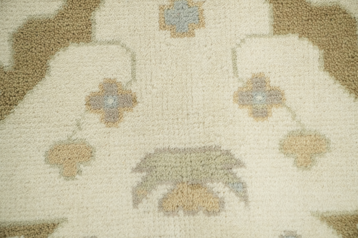 Elegant Beige and Blue Rug with Classic Oriental Design 8'x10'