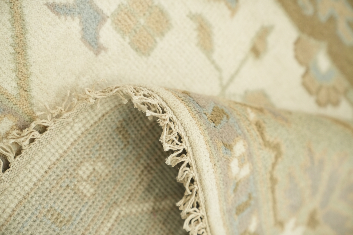 Elegant Beige and Blue Rug with Classic Oriental Design 8'x10'