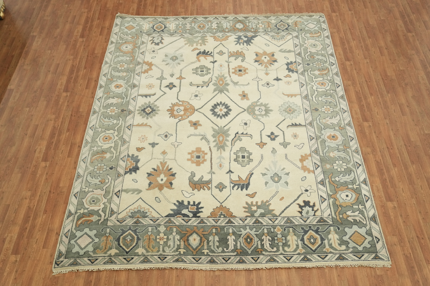 Traditional Ivory and Green Oushak Hand Made Area Rug 9x12