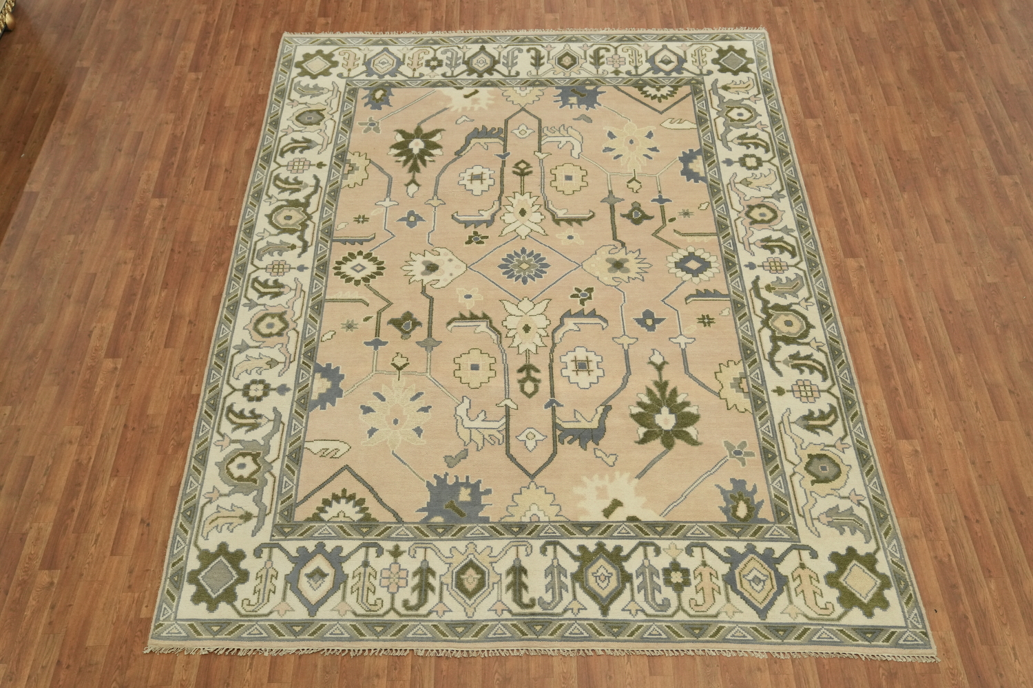 Traditional Area Rug in Subtle Tones and Delicate Motifs 9'x12'