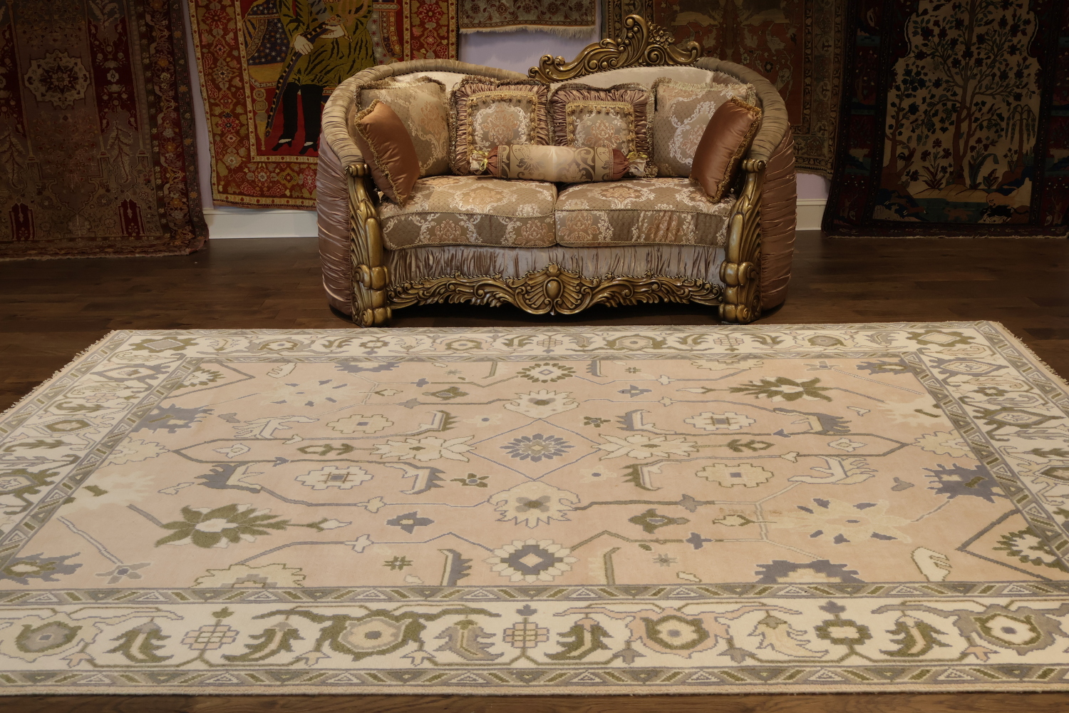 Traditional Area Rug in Subtle Tones and Delicate Motifs 9'x12'