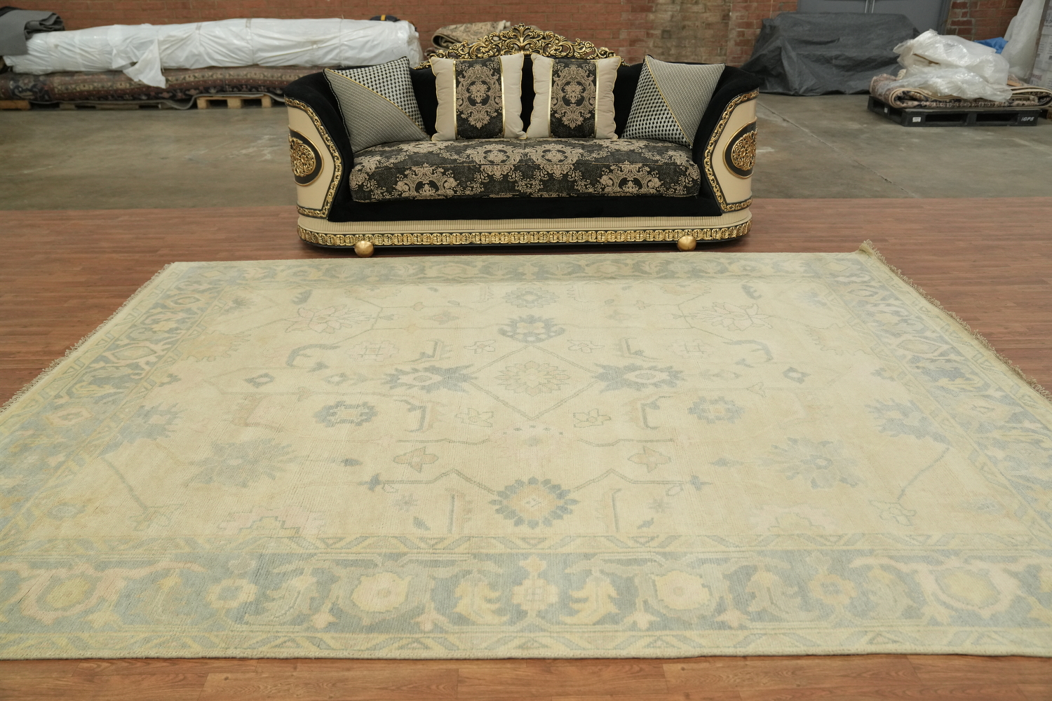 9'x12' Neutral Tone Muted Oushak Living Room Rug with Classic Distressed Pattern