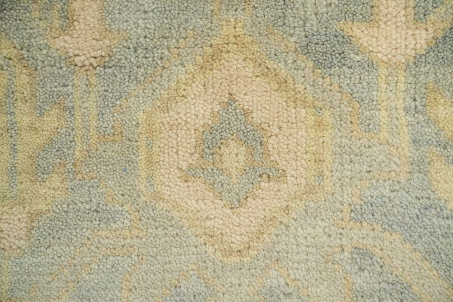 9'x12' Neutral Tone Muted Oushak Living Room Rug with Classic Distressed Pattern