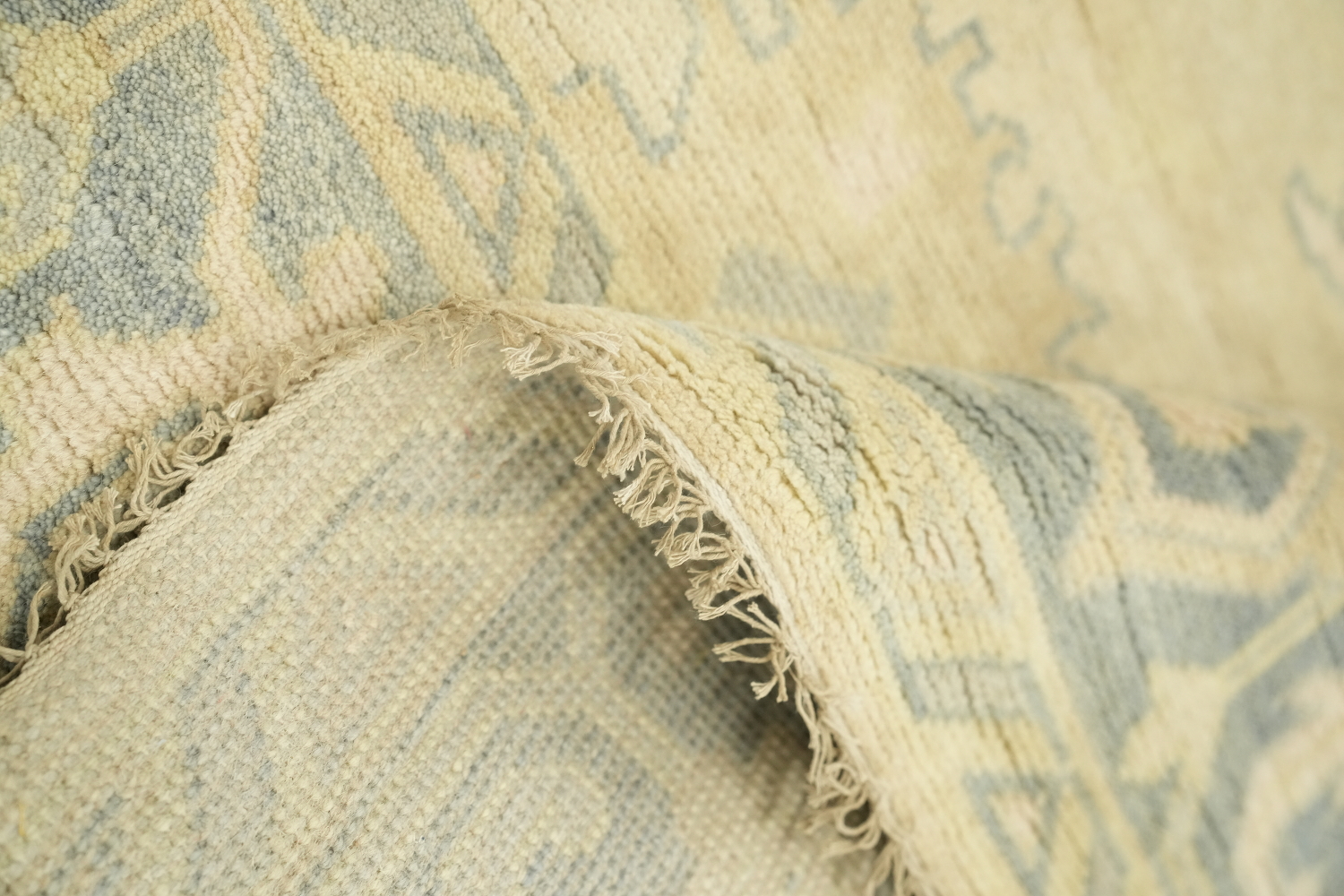 9'x12' Neutral Tone Muted Oushak Living Room Rug with Classic Distressed Pattern
