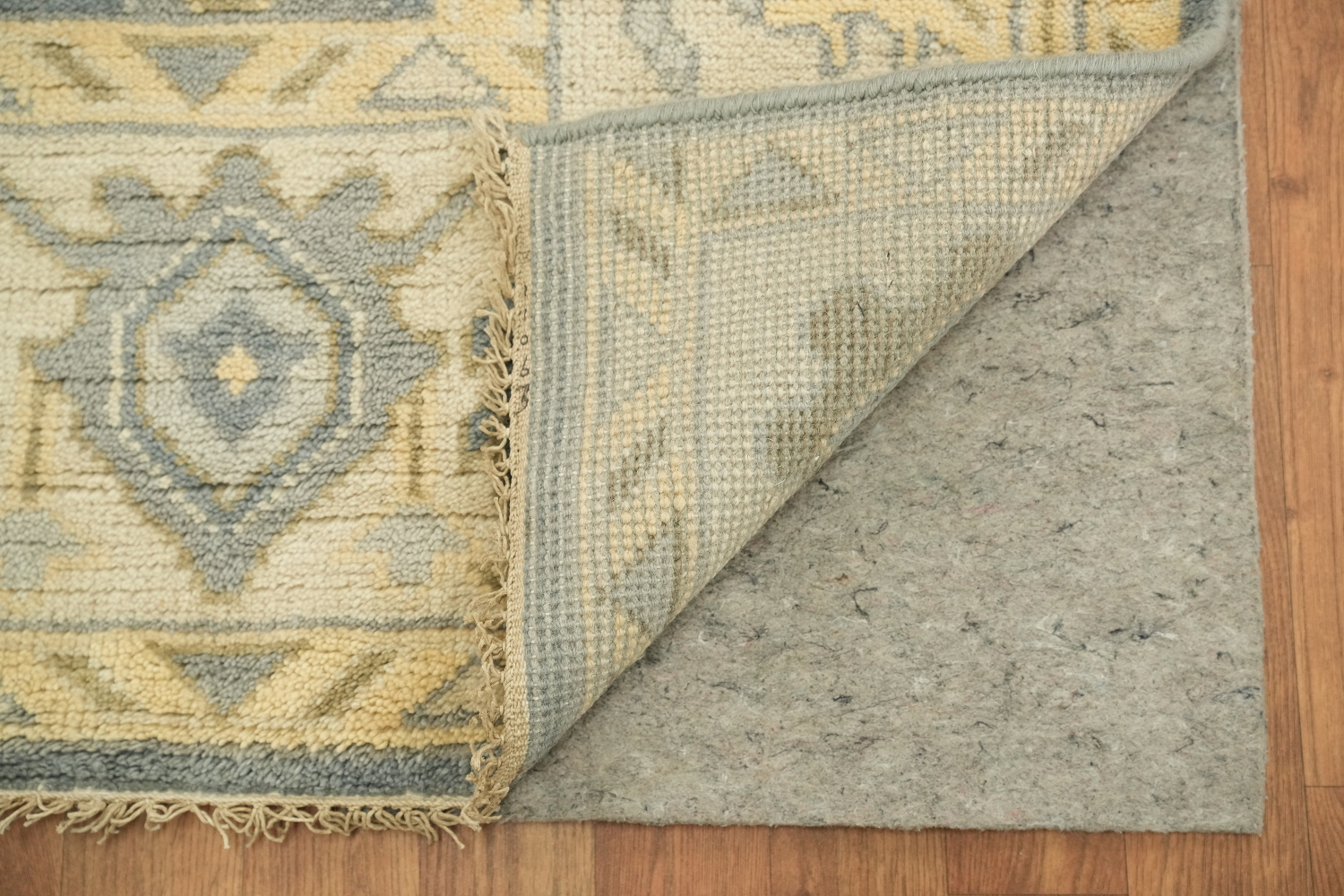 Charming Oushak Wool Area Rug in Soft Hues of Blue and Ivory 8'x10'