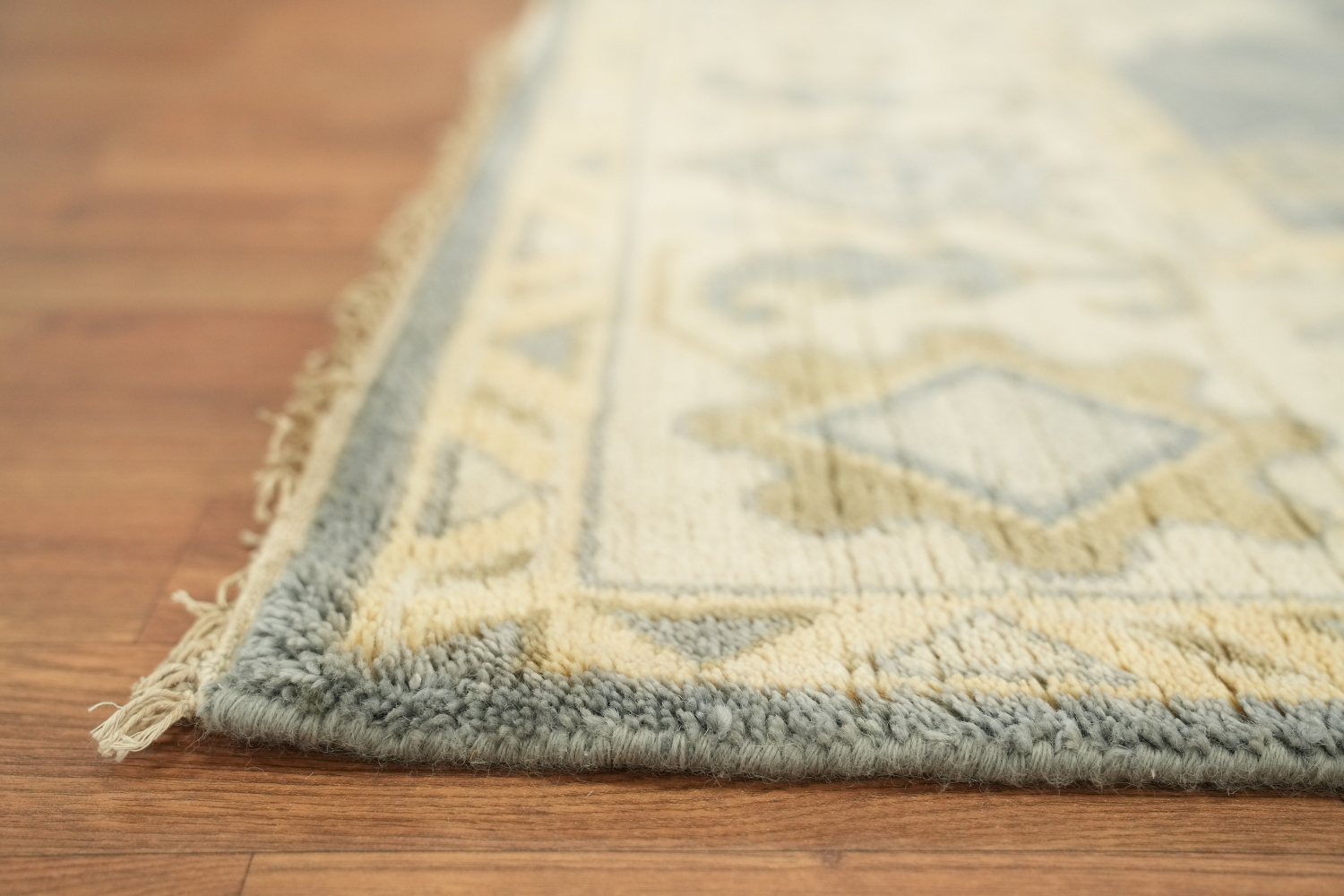 Charming Oushak Wool Area Rug in Soft Hues of Blue and Ivory 8'x10'