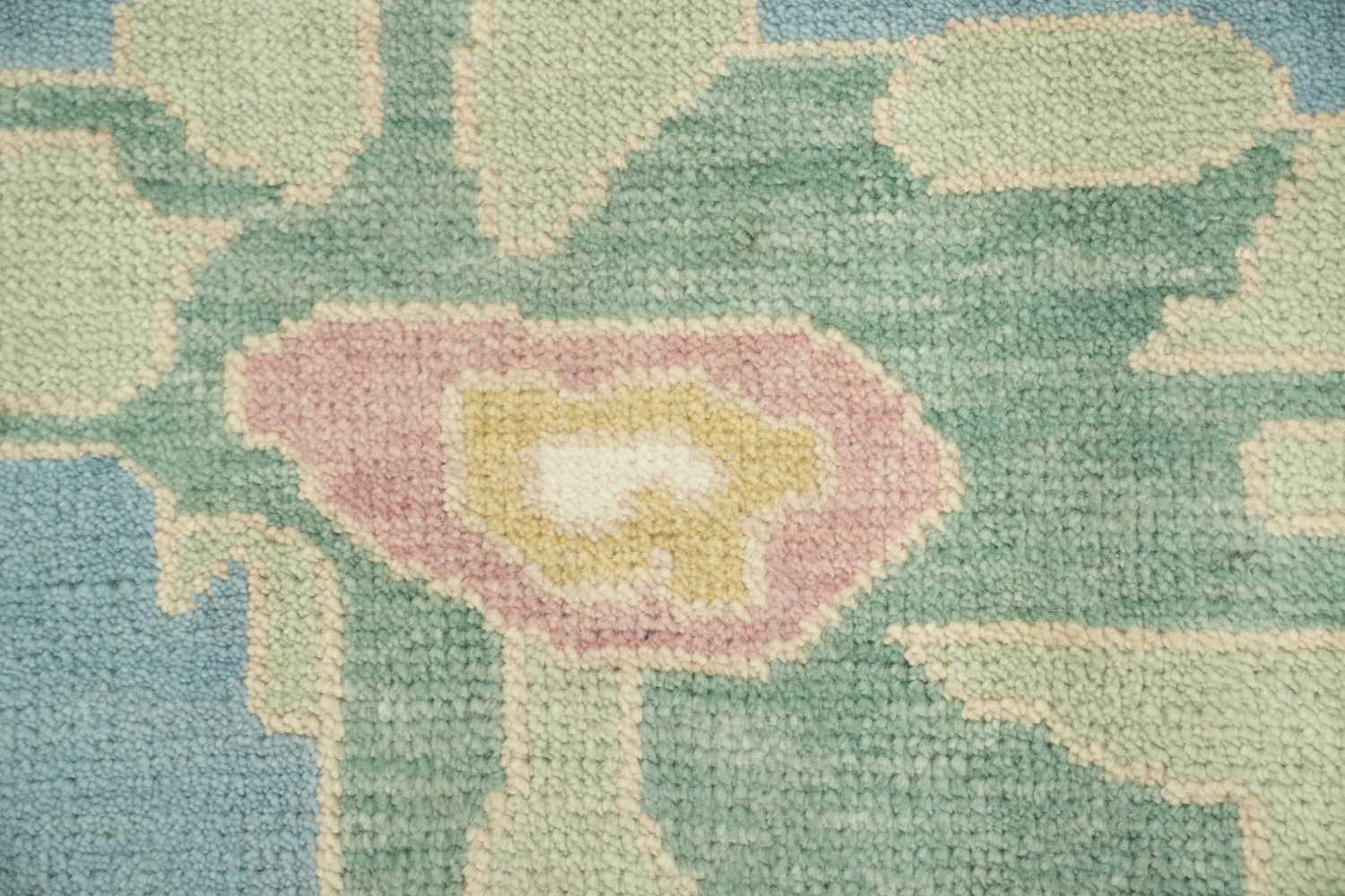 Classic Pastel Patterned Light Blue Oushak Rug for a Graceful Living Space 8'x10'