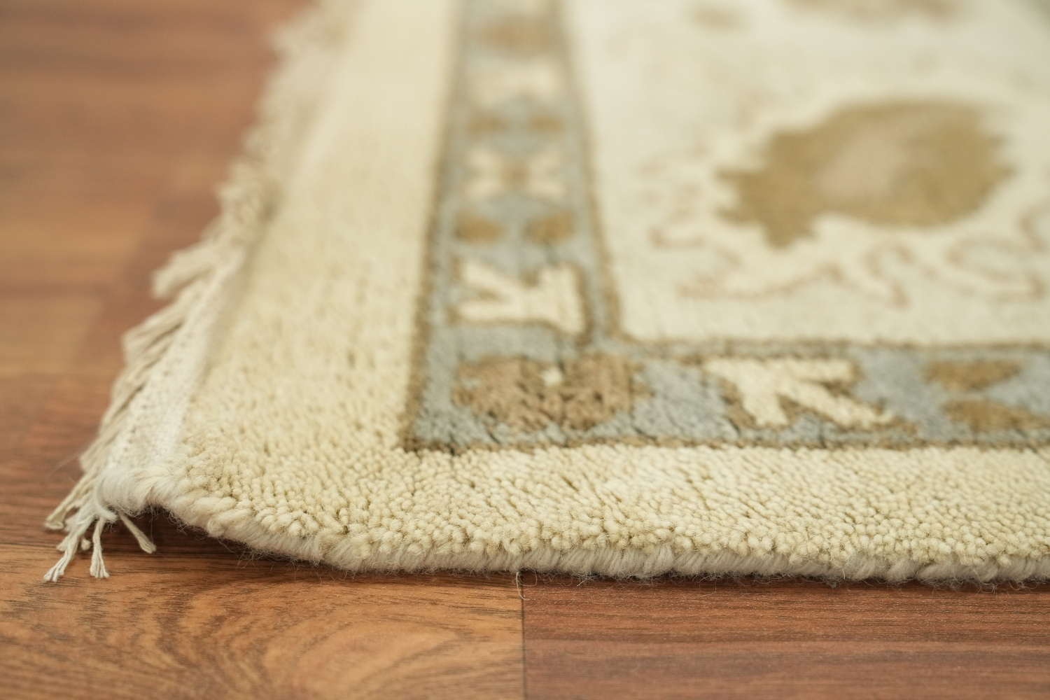 Classic Ivory and Green Oushak Traditional Area Rug 9'x12'
