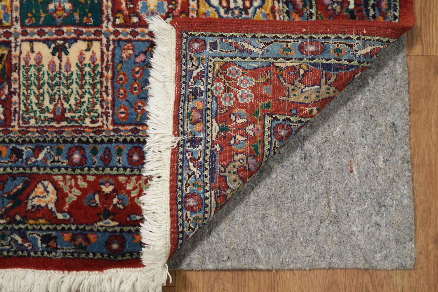 Antique Top Quality Wool Bakhtiari Persian Rug 3x5