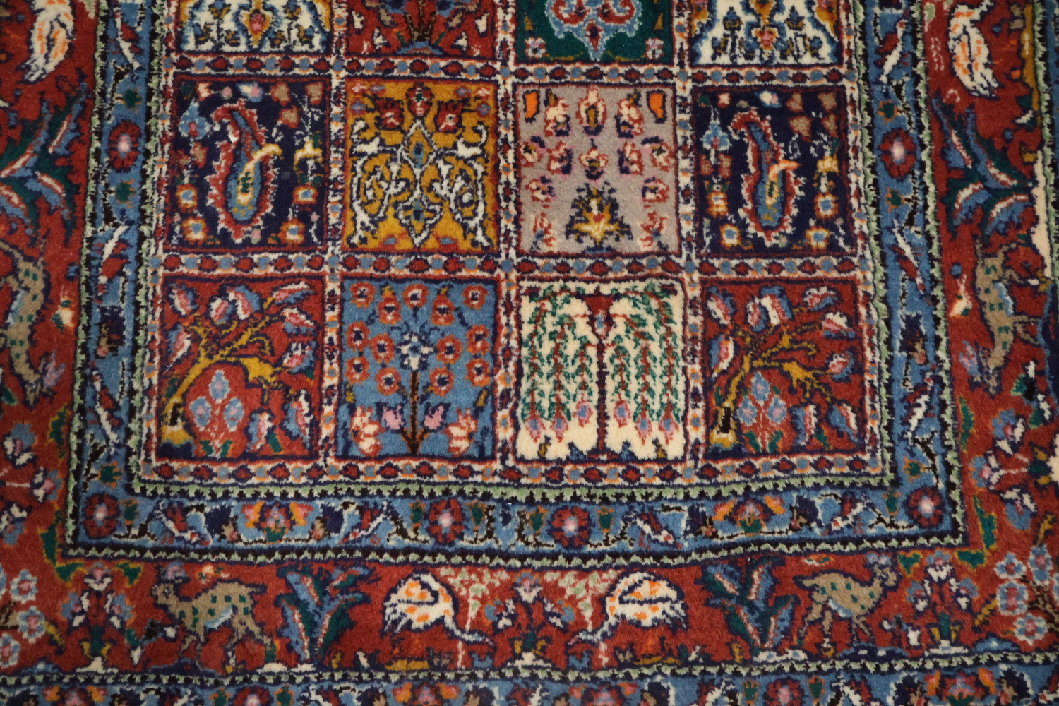 Antique Top Quality Wool Bakhtiari Persian Rug 3x5
