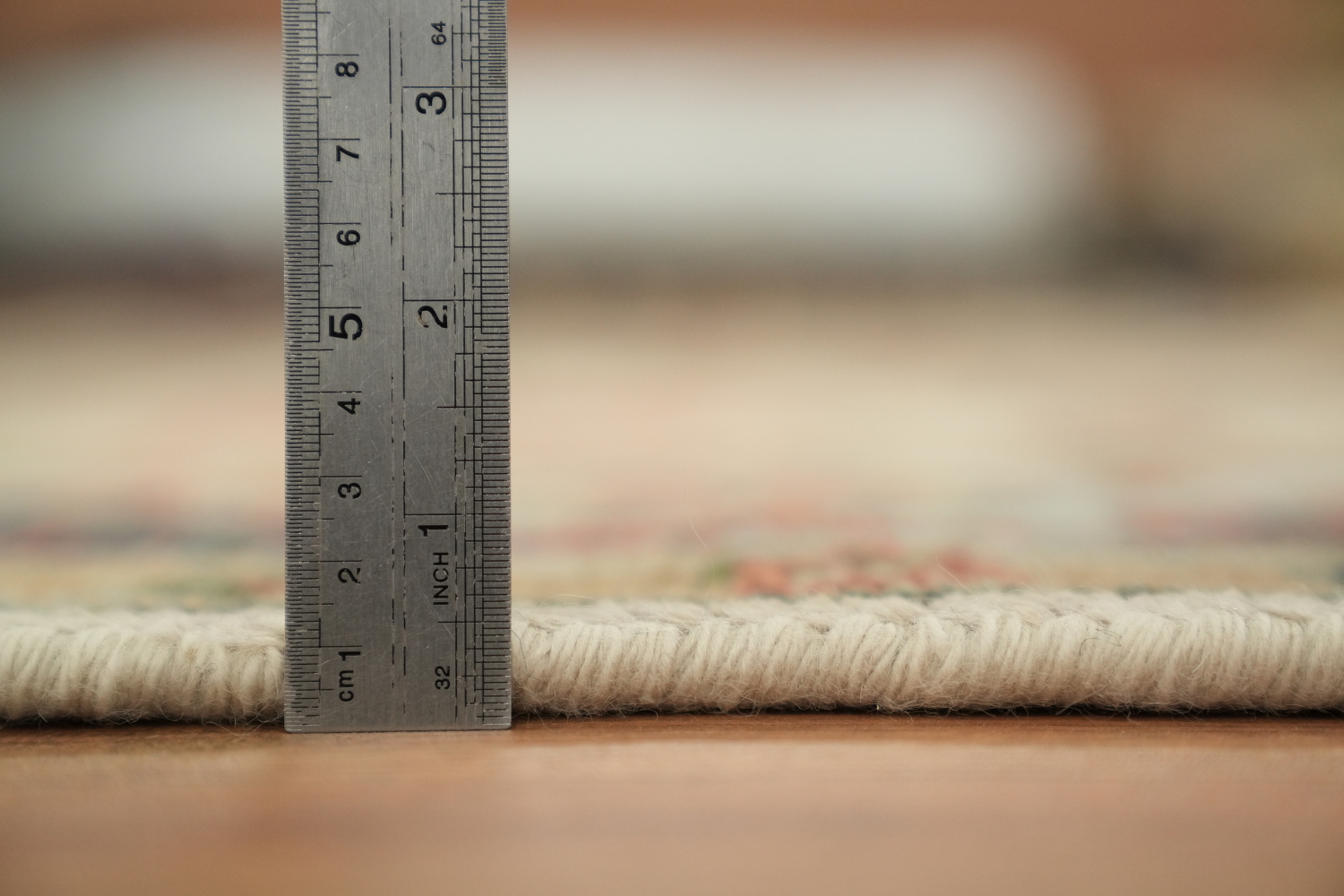 8'x10' Vintage-Inspired Rug with Earthy Tones and Classic Patterns