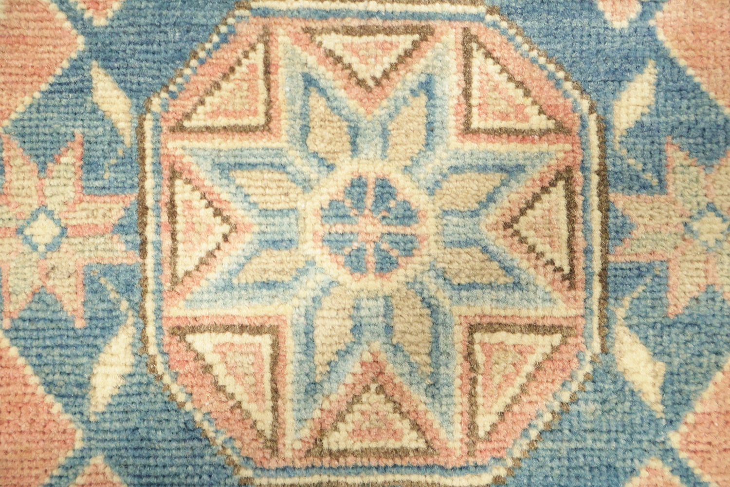 Traditional Kazak Area Wool Rug 7x10