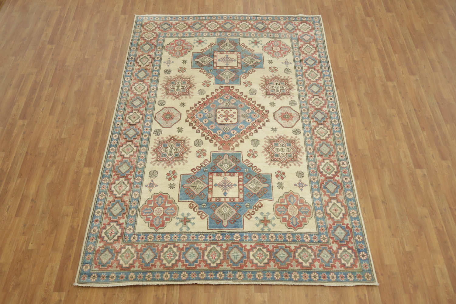 Ivory Kazak Traditional Pattern Rug in Soft Tones for Stylish Décor 7'x10'