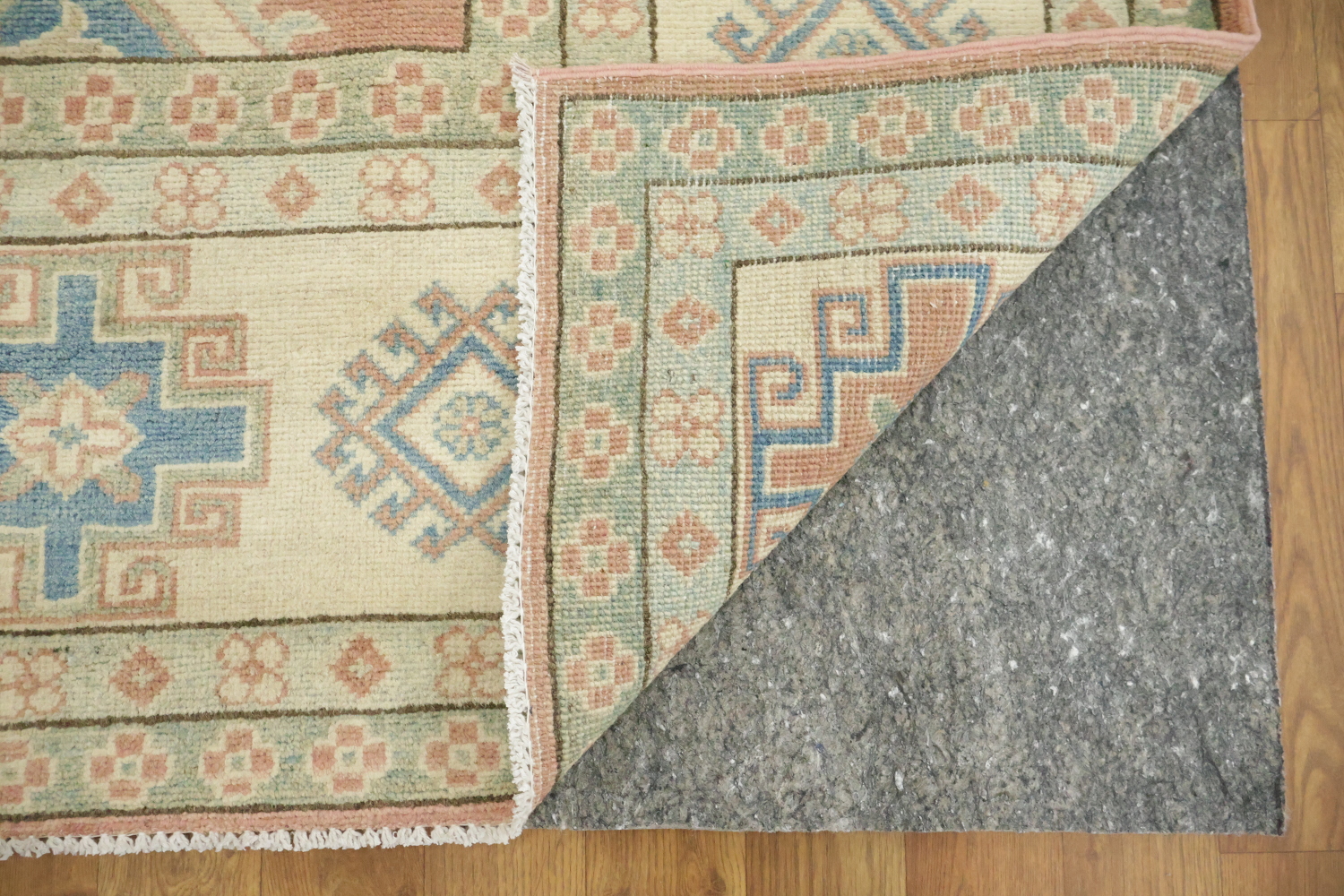 Traditional Muted terracotta/peach and Blue Kazak Pakistani Rug 8'x11'