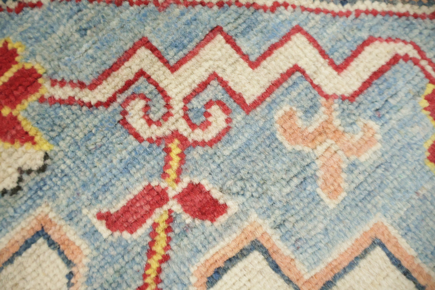 Luxurious Handmade Kazak Wool Rug with Vibrant Red and Beige Tones 9x12