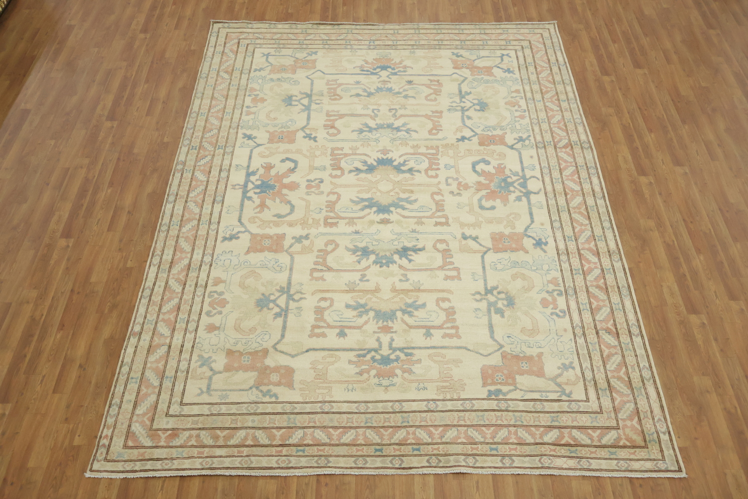Elegant Traditional Design Ivory and Coral Handmade Rug 11' 5'' x 8' 6''