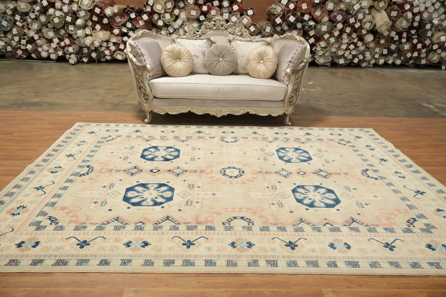 Classic Pattern Cream and Blue Rug for Elegant Living Spaces 8x11