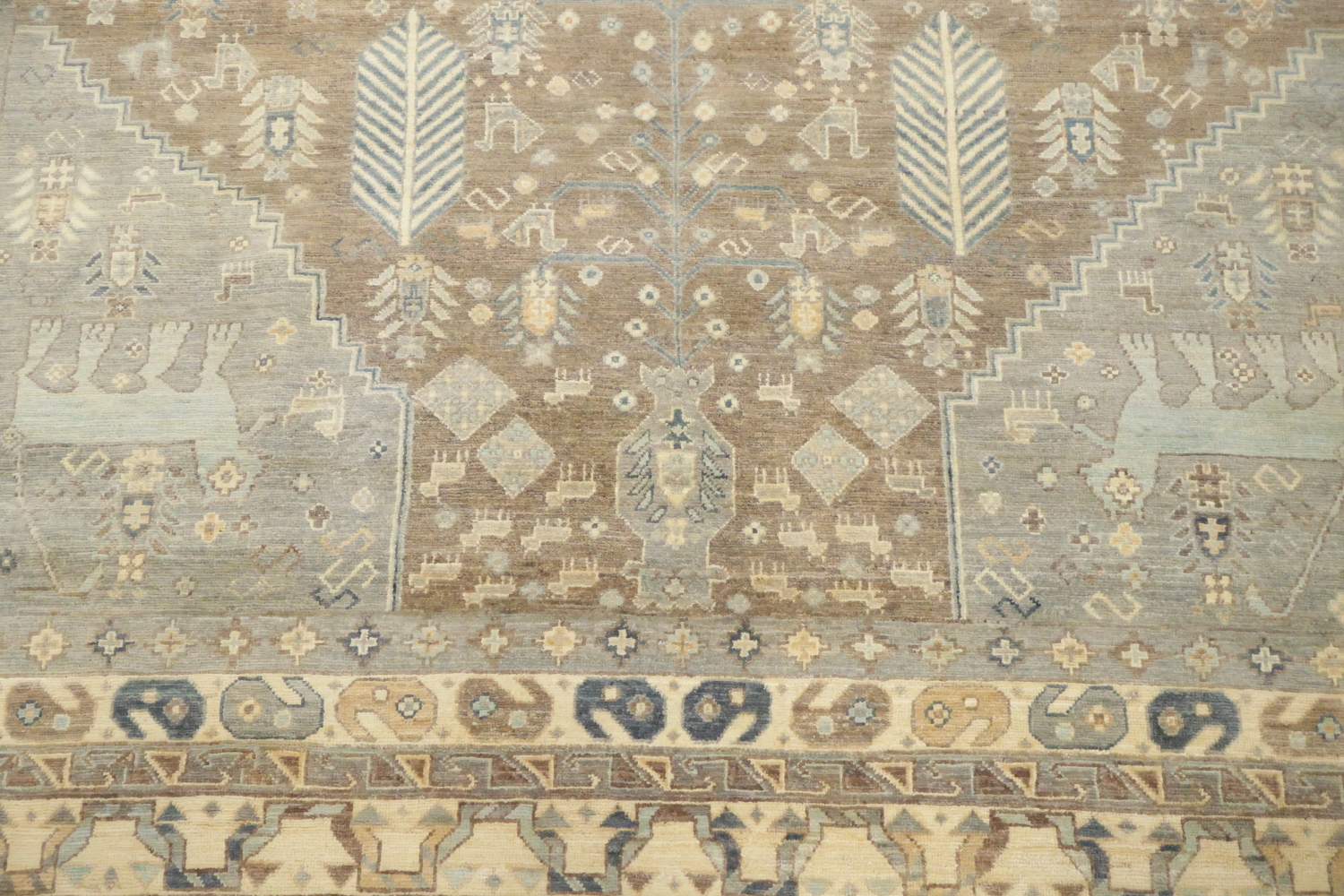 Animal Pictorial Wool Traditional Oushak Area Rug 8x10