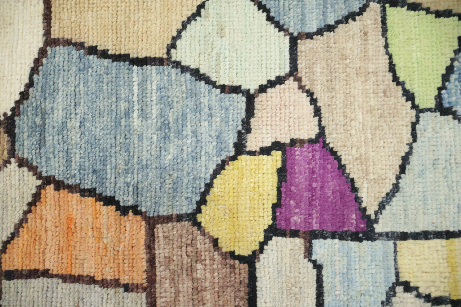 Colorful Mosaic Pattern Rug for a Vibrant Modern Living Space 8x10
