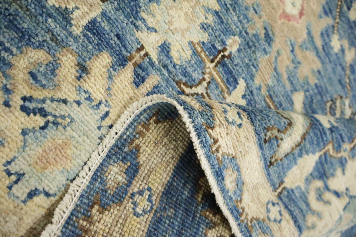 Classic Blue Area Rug with Intricate Floral Design Details