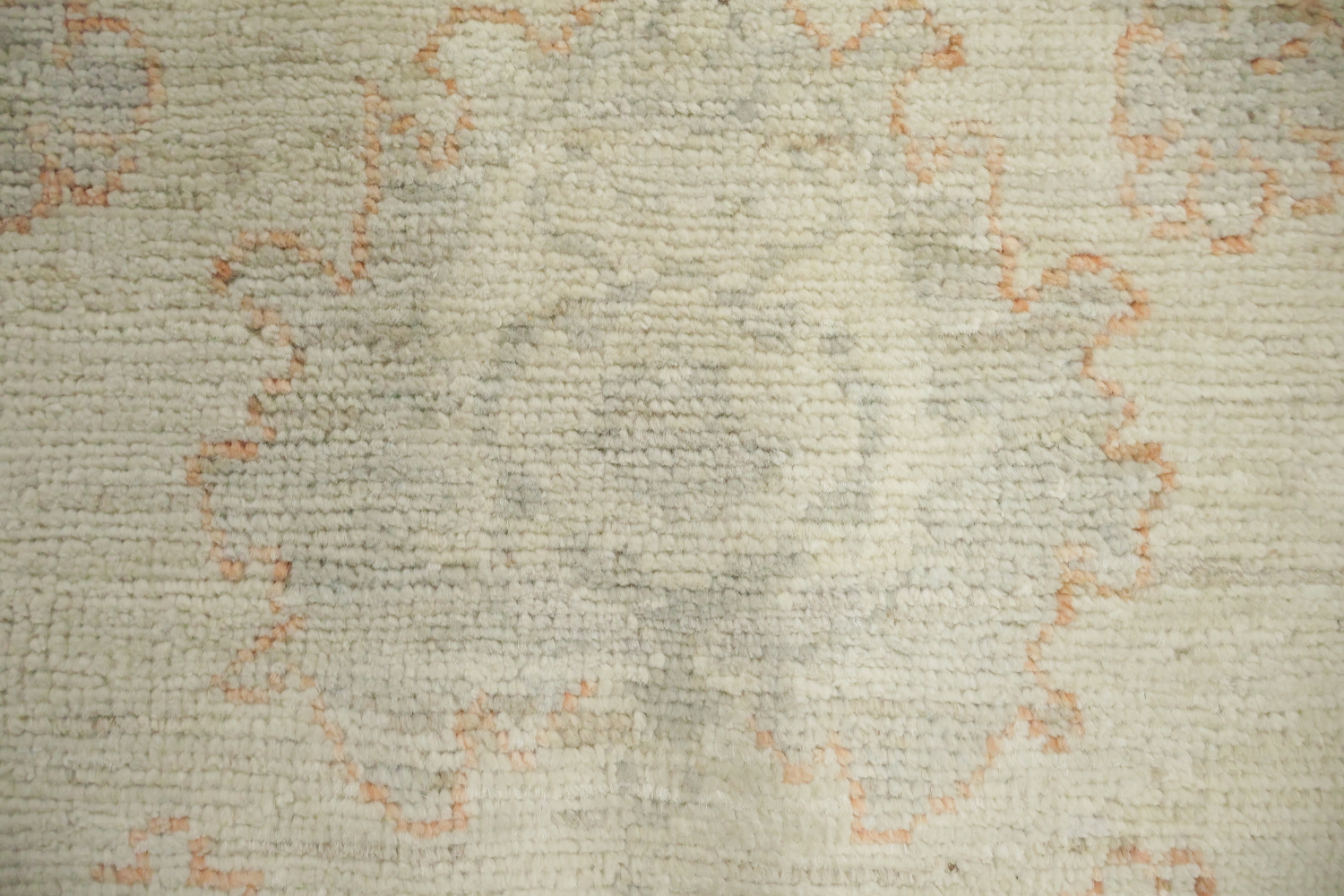 Traditional Oushak Wool Rug 4x6